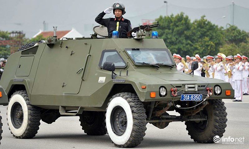 Tiếp theo dòng xe bọc thép RAM-2000 MK3 do Israel sản xuất, nó có thể sử dụng cho lực lượng quân sự, bán quân sự, cảnh sát với vai trò chở quân chiến trường, trấn áp khủng bộ, tội phạm. Thậm chí, có thể làm nền tảng tổ hợp vũ khí hạng nặng. Ảnh: Infonet