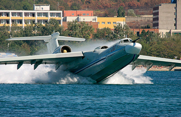 Cho đến nay, việc mua 3 thủy phi cơ A-42 đã được lên kế hoạch. Tuy nhiên, các nguồn tin không thể nói khi nào công việc sản xuất thủy phi cơ khổng lồ sẽ bắt đầu. Ảnh: Wikipedia