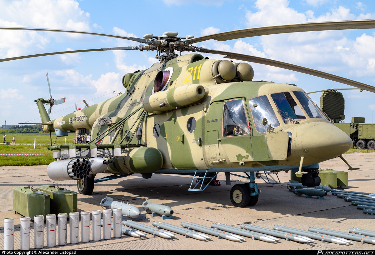 Tải trọng vũ khí máy bay lên tới 4 tấn với điều kiện không chở thêm rocket, tên lửa. Khả năng mang tải của nó như đã đề cập không thua gì Mi-24 hay thậm chí là cả loại Mi-28. Nguồn ảnh: Airliners.net