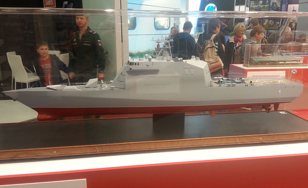 Dự kiến Hải quân Nga cũng sẽ nhận được từ 5-10 tàu hộ vệ 3.400 tấn Đề án 20386 Derzky từ năm tới năm 2027. Hiện chiếc đầu tiên đang được chế tạo và có thể sẽ hạ thủy năm 2021. Lớp tàu có kiến trúc thượng tầng khá lạ, giống với kiểu LCS Freedom của Mỹ, trang bị hệ thống tên lửa hiện đại gồm 8 tên lửa Kalibr, 16 quả Redut cùng các loại pháo... Nguồn ảnh: Wikipedia