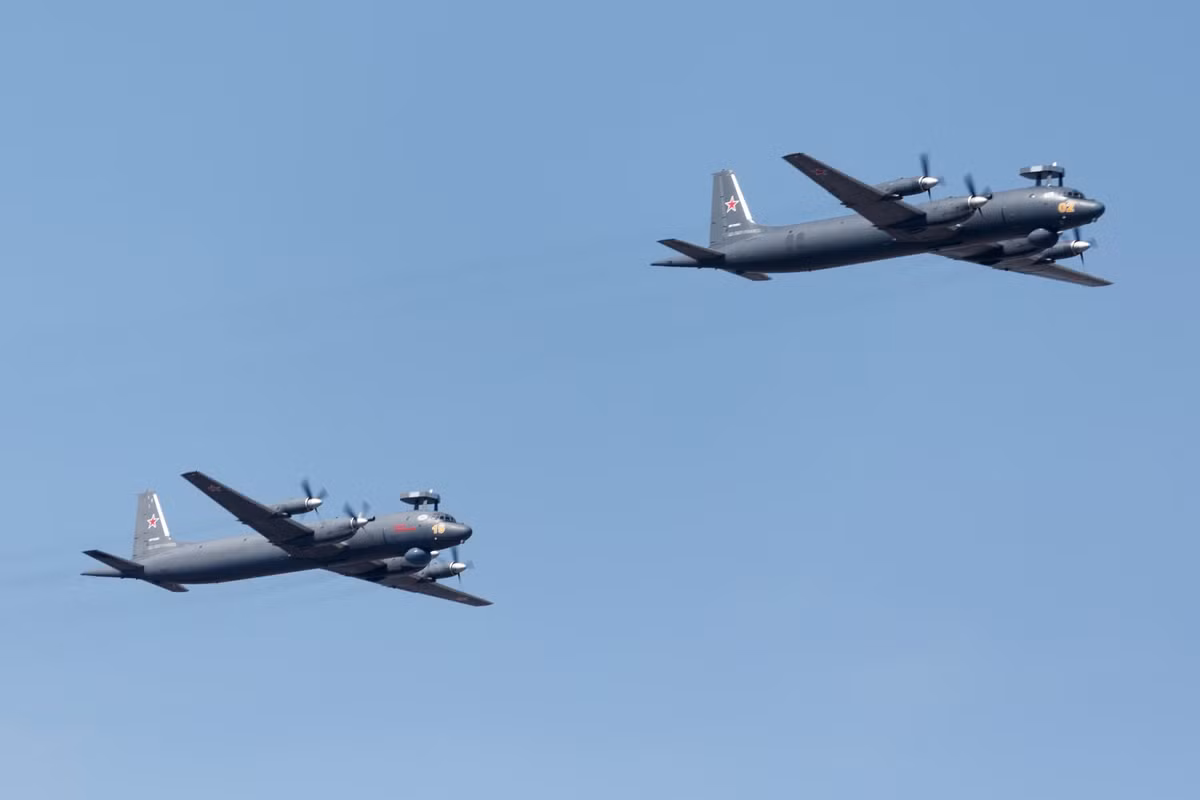 Biên đội máy bay săn ngầm Il-38. Nguồn ảnh: Bộ Quốc phòng Nga