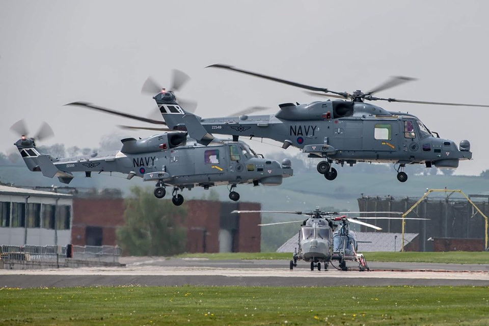 Trực thăng AW159 được chuyển giao cho Philippines hôm 7/5 là một phần trong hợp đồng trị giá 101 triệu USD ký với hãng Leonardo năm 2016. Dòng trực thăng săn ngầm sẽ chính thức biên chế cho Phi đoàn MH-40 tại căn cứ Danilo Atienza. Nguồn ảnh: MaxDefense Philippines