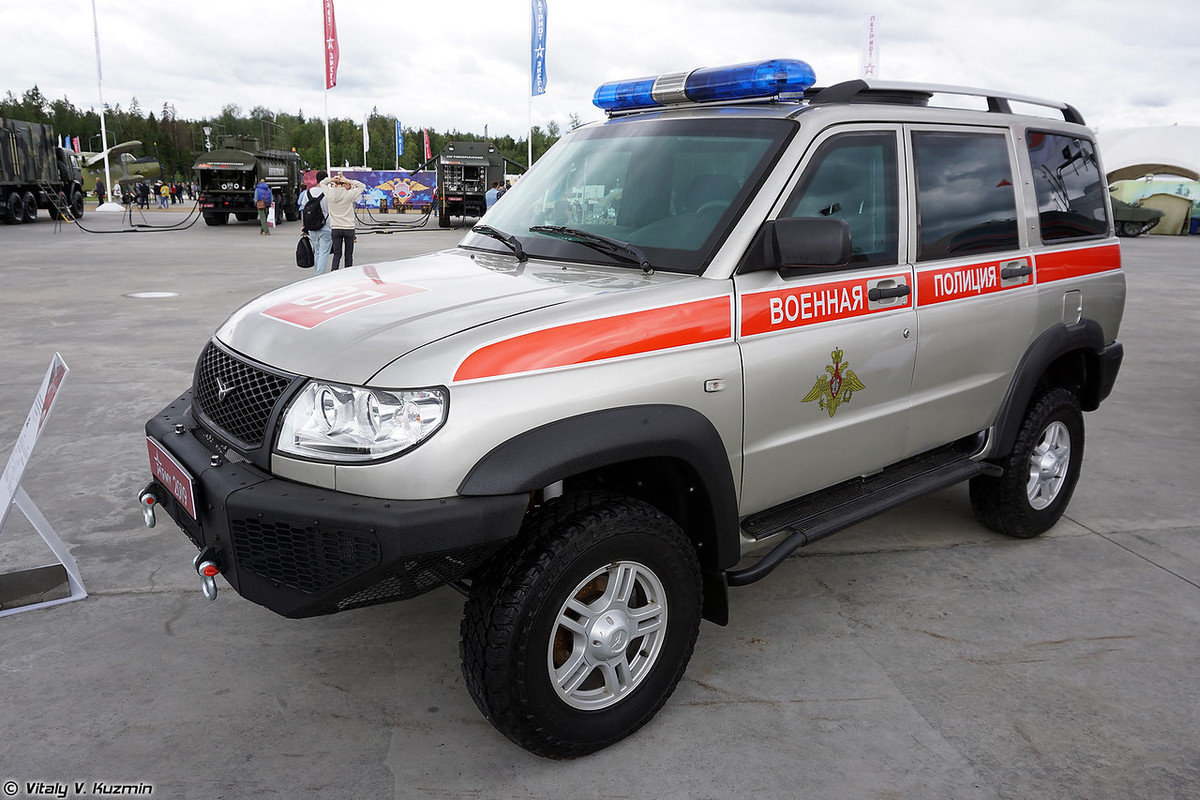 SUV bọc thép Esaul-394511-03 được thiết kế dựa trên phiên bản UAZ Patriot 3163. Hiện loại này được trang bị cho cả Vệ binh Quốc gia Nga và Quân cảnh Nga. Nguồn ảnh: Vitaly-Kuzmin