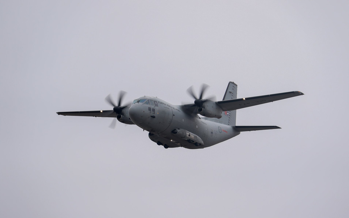 Không quân vận tải của Peru hiện có 27 chiếc nhưng số máy bay tầm trung yếu và thiếu (có 4 C-27J, 3 An-32B, 1 Boeing 737), trong khi số máy bay hạng nhẹ chiếm số lượng lớn (15 DHC-6). Nguồn ảnh: GonzaloRengifo