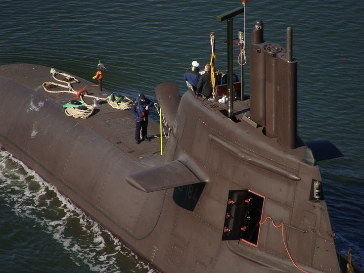 Cũng theo mạng trên, tháng 10/2017, Hải quân Đức đối mặt với tình huống không còn một chiếc tàu ngầm nào đáp ứng được yêu cầu chiến đấu khi cần. Tàu ngầm U35 khi đó "sẵn sàng cao nhất", thì trong quá trình lặn biển ngoài khơi Na Uy ngày 15/10/2017 gặp sự cố gây hư hỏng nặng. Nguồn ảnh: Wikipedia