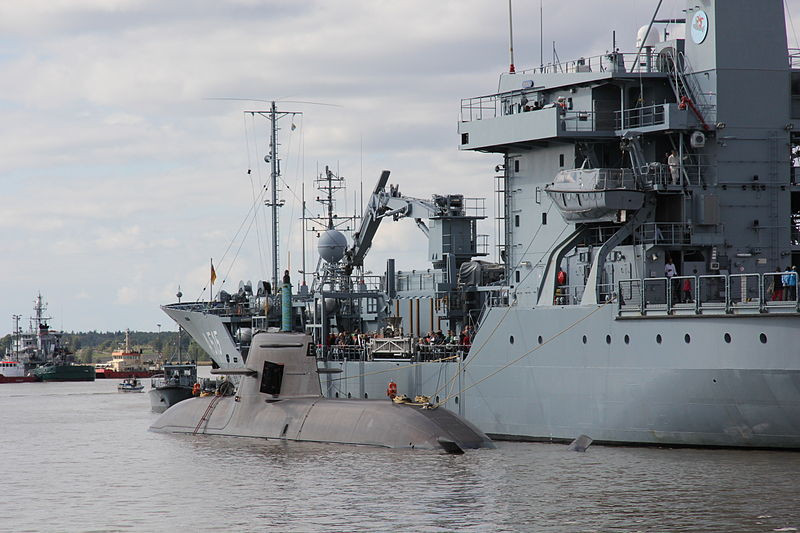 Trước tình hình không còn đội tàu ngầm, Hải quân Đức ráo riết tăng tốc sửa chữa khẩn cấp nhưng cũng phải mất tới hơn 3 năm sau mới đạt được 1/2 khả năng tác chiến. Những ngày nay, các tàu ngầm U-36, U-33 và U31 đang cùng tham gia hoạt động tập trận chung trên biển Na Uy và Baltic. Nguồn ảnh: Wikipedia