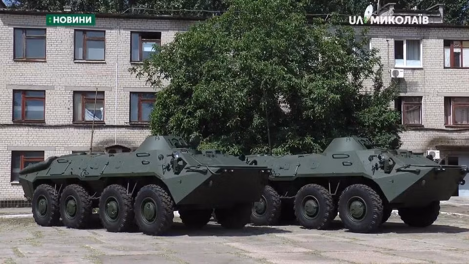 Quân đội Ukraine hiện được cho là còn trang bị khoảng 176 chiếc BTR-60PB, trên 200 BTR-70 và 300 BTR-80, trong khi các dòng xe thiết giáp mới BTR-3/4 mà Ukraine tự phát triển chỉ chưa tới 100. Nguồn ảnh: UA
