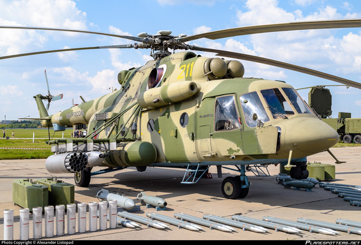 Tải trọng vũ khí máy bay lên tới 4 tấn với điều kiện không chở thêm rocket, tên lửa. Khả năng mang tải của nó như đã đề cập không thua gì Mi-24 hay thậm chí là cả loại Mi-28. Nguồn ảnh: Airliners.net