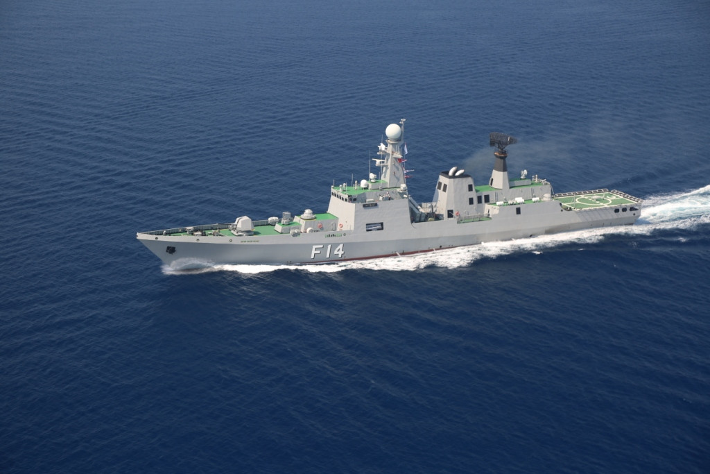 Một trong hai chiến hạm lớn nhất Hải quân Myanmar F14 Sin Phyushin thuộc lớp Kyan Sittha có lượng giãn nước ước tính 3.000 tấn, dài 108m do Myanmar tự đóng. Nó được tích hợp công nghệ radar - vũ khí của Ấn Độ, Nga, Trung Quốc. Nguồn: Myanmar Navy