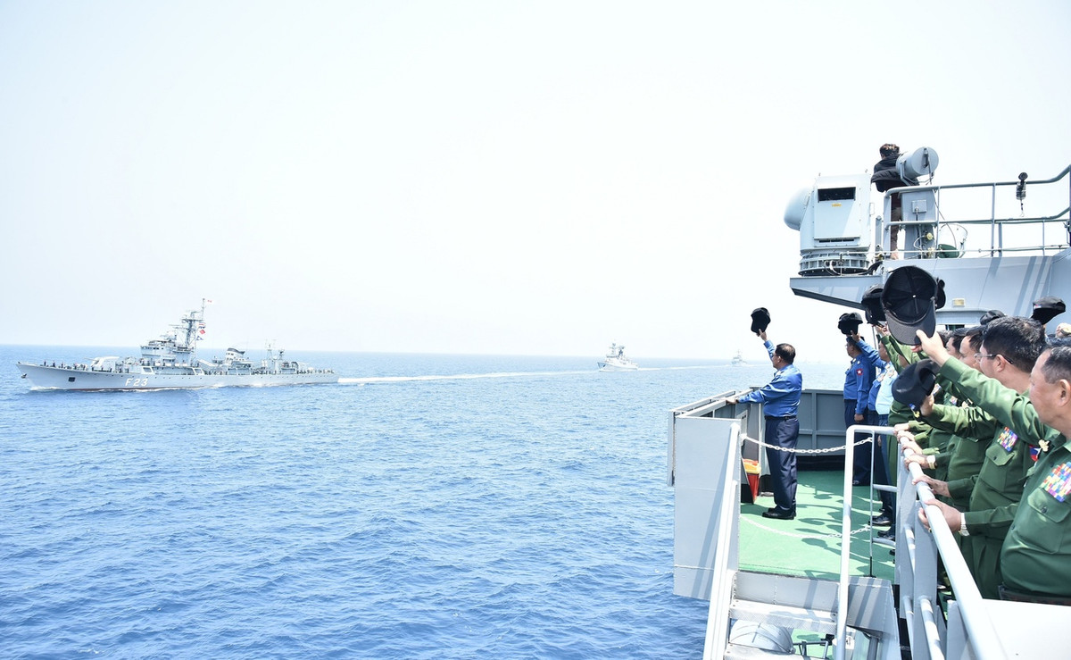 Các khoa mục tập trận "Khiên biển 2019" bao gồm cả thực binh bắn đạn thật kéo dài từ ngày 3-18/3/2019 với sự tham gia của 1.667 sĩ quan cùng 29 tàu chiến các loại. Nguồn: Myanmar Navy