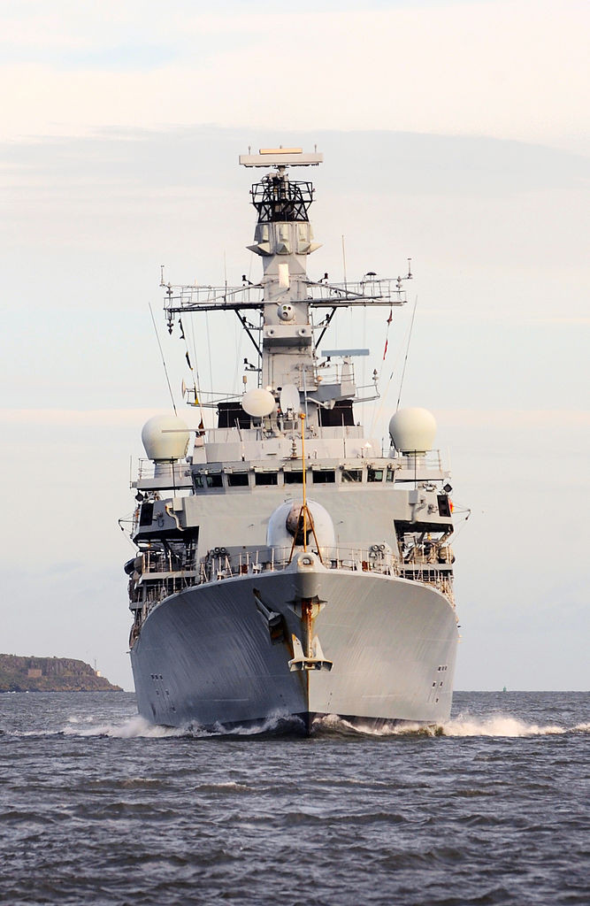 "Cuối năm nay, tàu hộ vệ Type 23 mang tên HMS Kent sẽ triển khai tới vùng Vịnh thay thế cho tàu HMS Duncan", Bộ Quốc phòng Anh cho hay. Đáng chú ý, trước đó, hồi đầu tháng 7, HMS Duncan thuộc lớp Type 45 đã tới vùng Vịnh thay thế cho HMS Montrose trở về bảo trì. Nguồn ảnh: Wikipedia