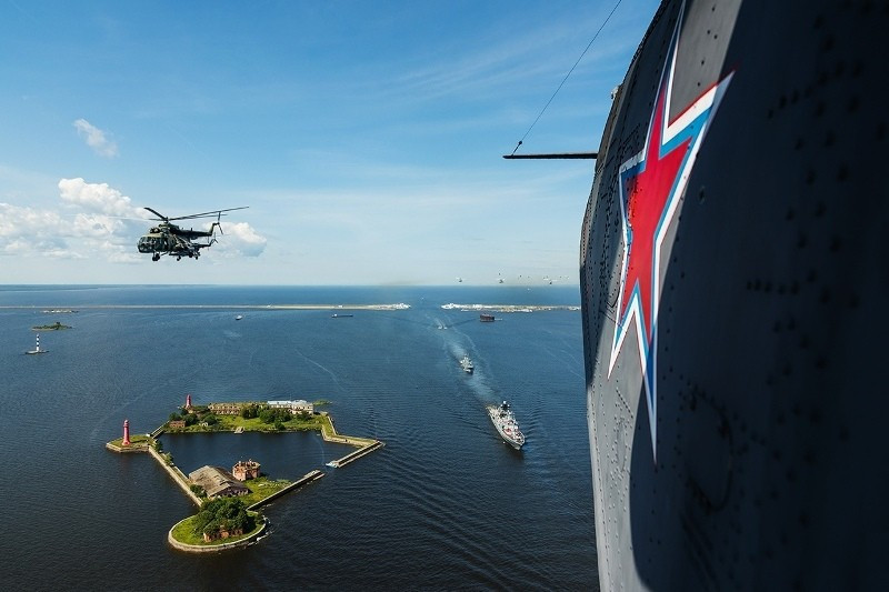 Biên đội máy bay trực thăng trên khu vực cửa biển. Nguồn ảnh: Thông tấn Bộ Quốc phòng Liên bang Nga