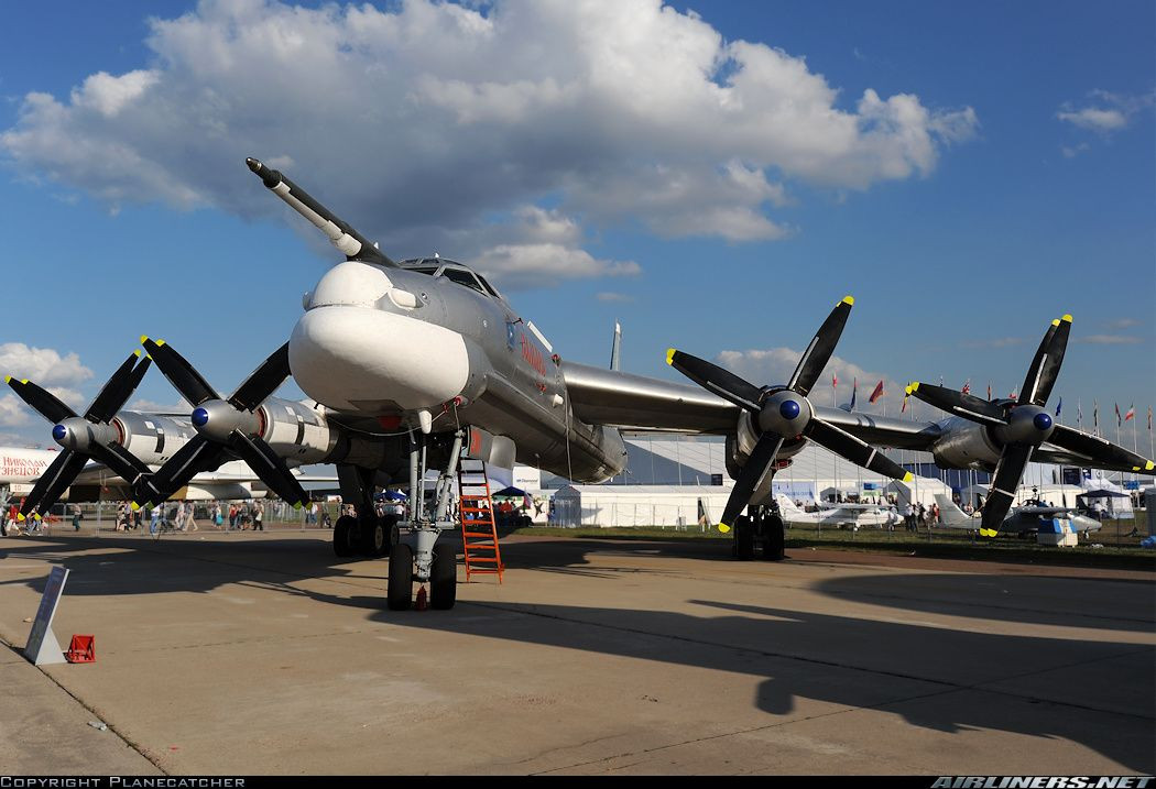 "Công ty Kuznetsov thuộc Tổng Công ty động cơ thống nhất Rostec sẽ nâng cấp động cơ tuốc bin cánh quạt NK-12MP cho máy bay Tu-95MS", nguồn tin cho hay. Nguồn ảnh: Airliners.net