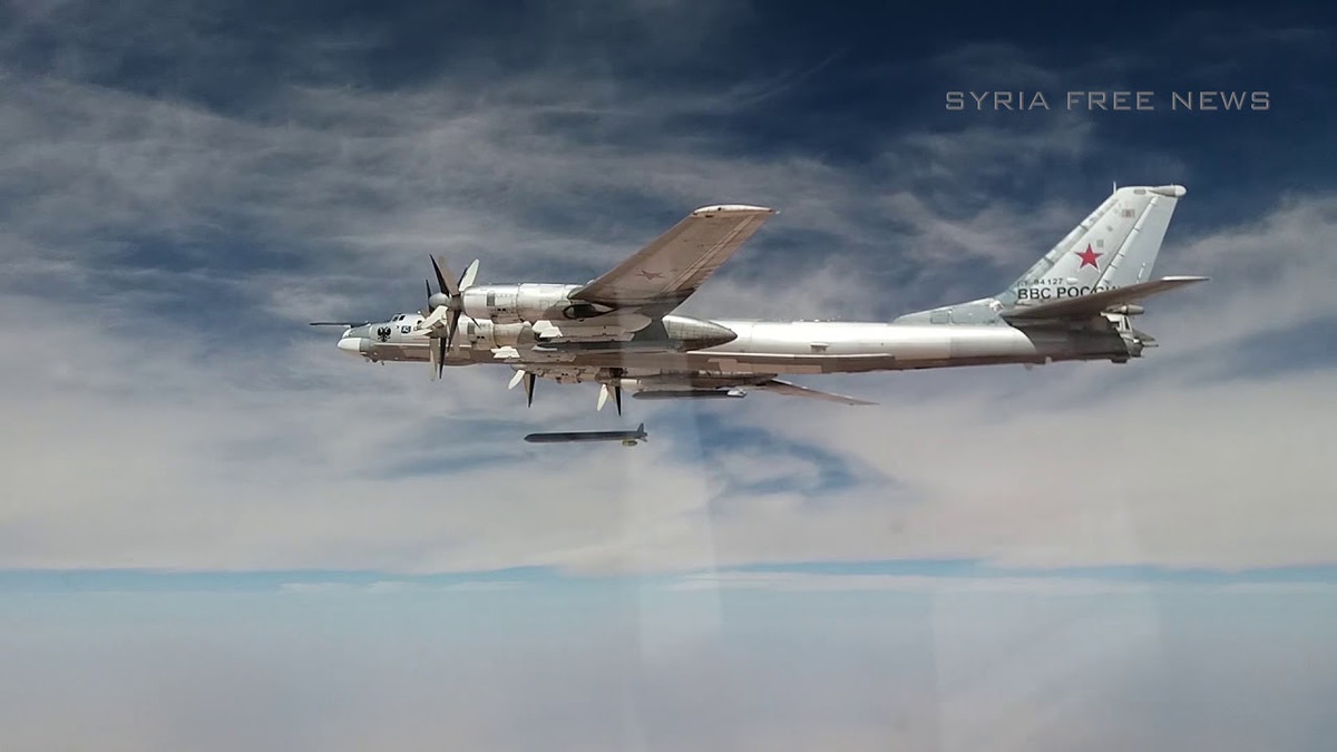 Trong cuộc chiến Syria, máy bay Tu-95MS đã tham gia nhiều phi vụ không kích và lập vô số chiến công tiêu diệt quân khủng bố. Nguồn ảnh: military russia