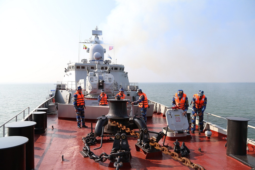 Hoàn thành các sự kiện với LIMA 2019, trên đường trở về, lần đầu tiên của tàu Lý Thái Tổ cũng là lần đầu tiên của Hải quân Việt Nam đã có chuyến thăm Myanmar. Ảnh: Báo Hải Quân