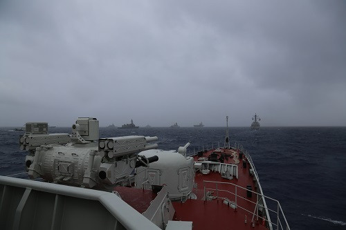 Cũng trong tháng 5/2019 (từ ngày 9-11), tàu hộ vệ Quang Trung đã tham gia Diễn tập thực địa trong khuôn khổ ADMM+ về An ninh Hàng hải năm 2019. ADMM+ 2019 có sự tham gia dự của 12 quốc gia gồm: Singapore, Philippines, Australia, Thái Lan, Brunei, Trung Quốc, Hàn Quốc, Mỹ, Ấn Độ, Nhật Bản, Indonesia, Việt Nam. Ảnh: Báo Hải Quân