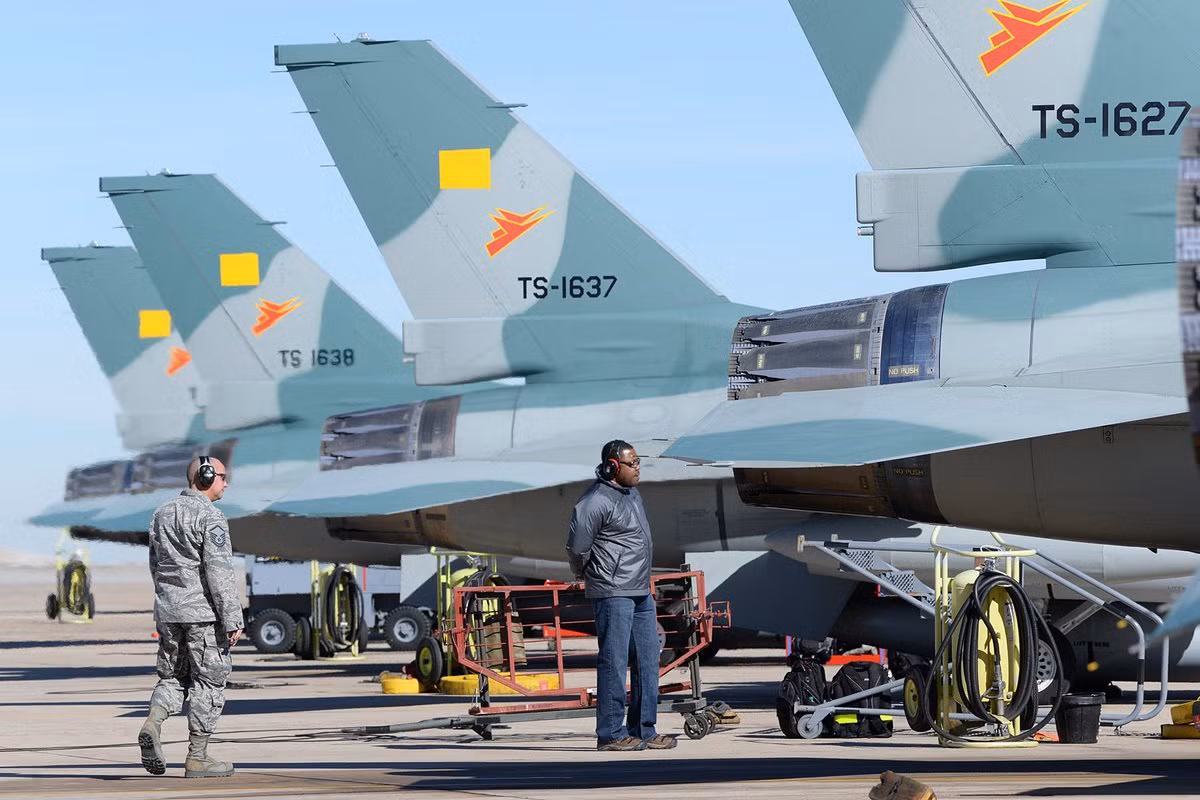 Hiện tại Không quân Indonesia đang có trong tay 25 chiếc F-16A/B mua cũ từ Mỹ, nhưng đã được nâng cấp lên ngang ngửa chuẩn F-16C/D hiện đại hơn. Nguồn ảnh: Twitter