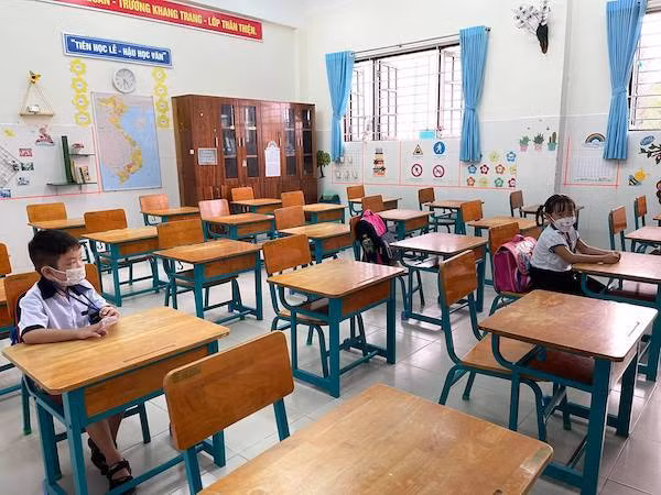 Cac tinh, thanh du kien lich tro lai truong ra sao khi khong thuoc vung cam, vung do?