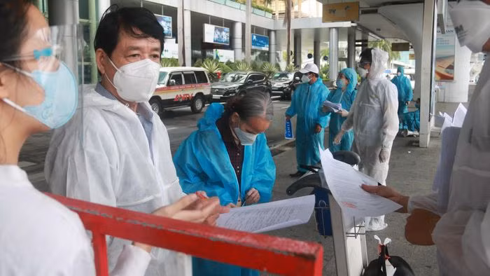 Chuyen bay mien phi dua nguoi dan Da Nang tu TP HCM ve que-Hinh-6