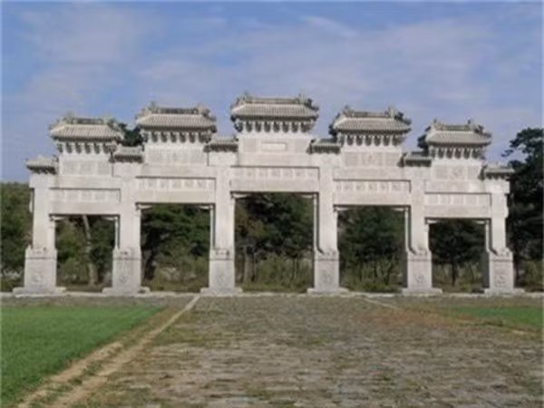 Bi an lang mo vua Ung Chinh va phi tan, chon vui bi mat lon-Hinh-3