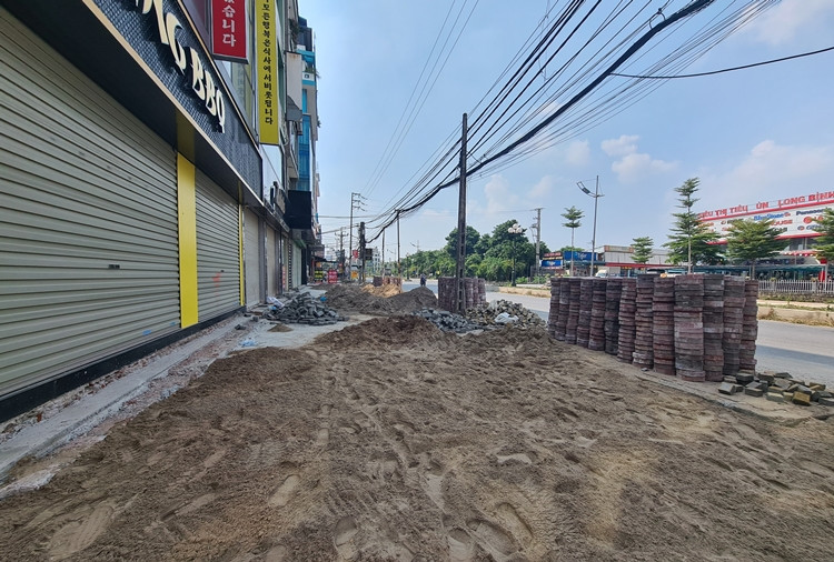 Đến nay, nhà thầu đã thi công được khoảng 55-60% khối lượng dự án. Về tiến độ, dự án vẫn nằm trong lộ trình thi công.