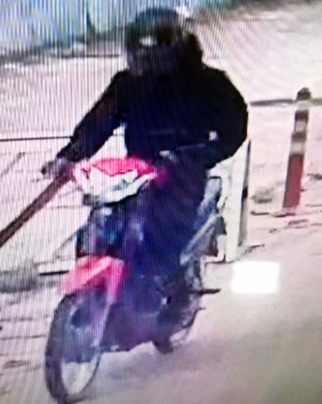 Manh giay vun giup tim ra ke 