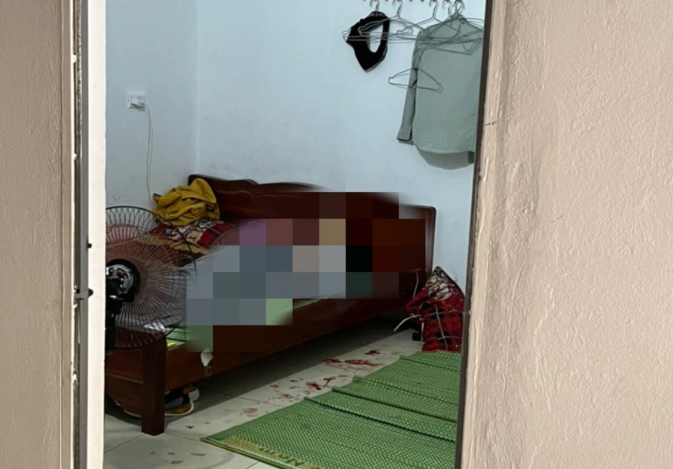  Mâu thuẫn gia đình, chồng đâm chết vợ rồi tự sát: Ngày 2/10, do mâu thuẫn gia đình, Hoàng Văn Chương (33 tuổi, huyện Yên Minh, tỉnh Hà Giang) dùng dao gấp đâm 2 nhát vào ngực vợ là chị L.T.D. (32 tuổi, quê Hà Giang) tại phòng trọ ở xã Nội Hoàng, huyện Yên Dũng, Bắc Giang khiến nạn nhân tử vong tại chỗ. Sau đó, Chương dùng dao tự đâm 2 nhát vào người để tự sát, nhưng bất thành. Đối tượng sau đó đến trụ sở công an đầu thú. 