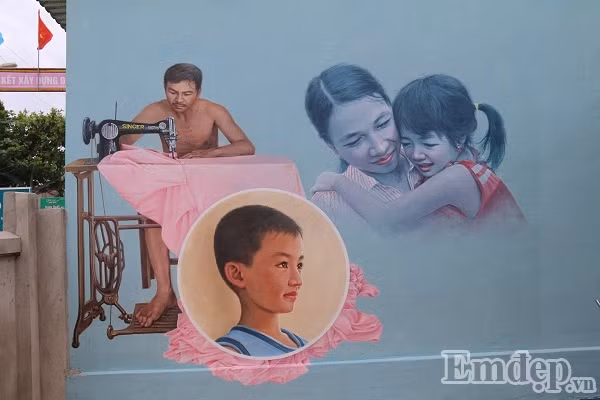 Tham gia dự án làng bích họa này có 5 họa sĩ Hàn Quốc cùng gần 20 tình nguyện viên là sinh viên Hàn Quốc và sinh viên Việt Nam... 