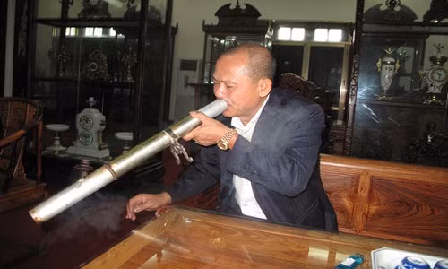 Hom nay xet xu ong trum go lau Minh Sam