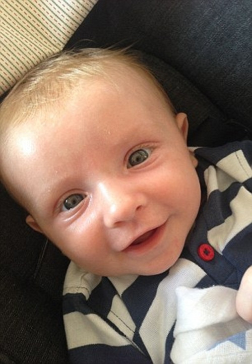 Be trai tu vong vi duoc khuyen tra Google chua benh