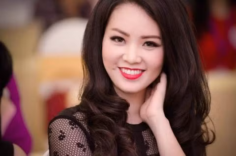 Hoa hau, A hau Viet Nam: Tai tieng, noi tieng... ''mat'' tieng-Hinh-5