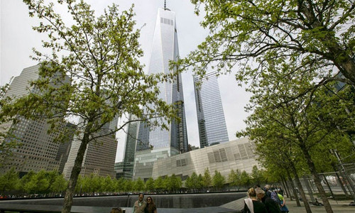 Bảo tàng 11/9 nằm dưới dưới lòng đất, được hoàn thành sau 13 năm xây dựng (năm 2014). Tọa lạc tại tại Manhattan, New York, Mỹ, những hiện vật bên trong Bảo tàng 11/9 gợi nhớ một trong những vụ tấn công khủng bố đẫm máu nhất lịch sử Mỹ.