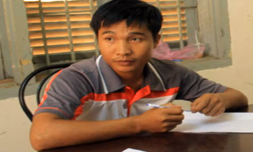 Giet nguoi cuop oto, than nhien dung xe nhu cua minh