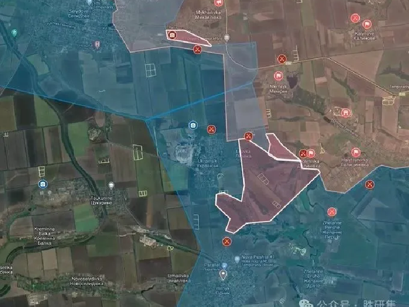 Quân đội Nga nắm quyền kiểm soát Dolinivka, chiếm hoàn toàn nửa phía đông của làng Lisivka và tiến về vùng ngoại ô phía bắc Hrabove và rìa phía nam của Ukrainesk. Điều này rất phù hợp với nhận định trước đó, rằng Nga sẽ chiếm trước khu vực mũi nhọn phía nam của Quân đội Ukraine để củng cố sườn phía bên của lực lượng Nga ở khu vực Pokrovsk. Ảnh: Sohu.