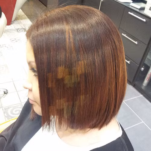 Cô gái này chọn cách nhuộm pixel với tông màu gần giống với màu tóc.