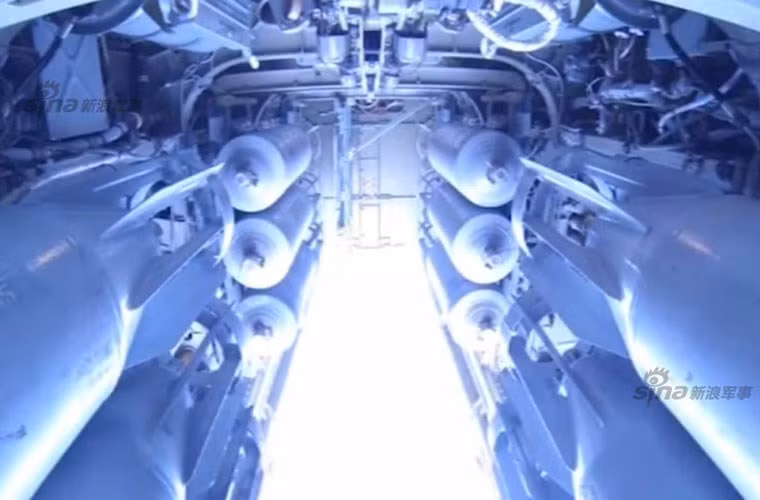 Cửa khoang bom Tu-22M3 mở ra trên không phận Syria trong một cuộc không kích trước đây.