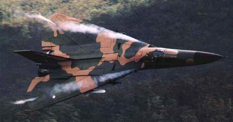 Việc sử dụng khung gầm F-111 đem lại lợi thế chiến thuật đáng kể khi đây vốn là mẫu máy bay có tốc độ rất cao (2.350km/h), đặc biệt là khả năng bay độ cao cực thấp, bay bám địa hình nhờ thiết kế “cánh cụp cánh xòe”. Trong chiến tranh Việt Nam, F-111 đã thể hiện sự nguy hiểm của mình khi vượt qua được hệ thống phòng không SAM-2. Tuy nhiên, người Mỹ đã không tính hết nước nên chịu thiệt hại trước các hỏa lực tầm cực thấp của bộ đội Việt Nam.