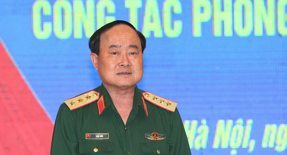 2. Thượng tướng Trần Đơn, ông là Ủy viên Trung ương Đảng khóa XI, XII. 