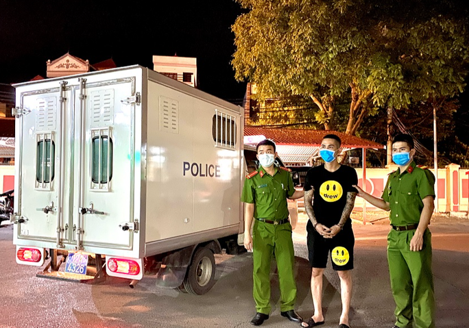 Bat them 2 nghi pham trong vu “hotgirl bun bo Hue” mua ban ma tuy