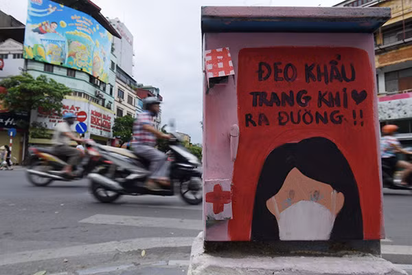 Hi vọng với những hình ảnh gần gũi, thiết thực và đầy tính tuyên truyền này sẽ giúp người dân không quên thực hiện nhiệm vụ chung tay phòng chống dịch.