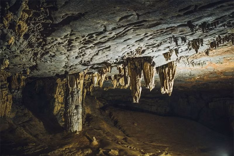 Trong tiếng Tày, “Ngườm Ngao” có nghĩa là động Hổ. Ảnh: Nguyễn Hoàng Phi. 