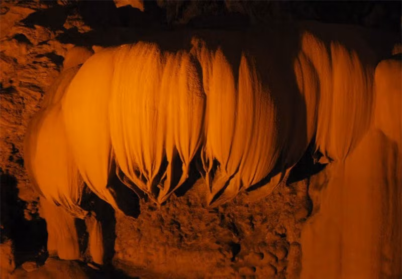 Động Ngườm Ngaocó tổng chiều dài 2.144m, với 3 cửa chính là Ngườm Ngao, Ngườm Lồm và Bản Thuôn. Ảnh: Huỳnh Phúc Hưng. 