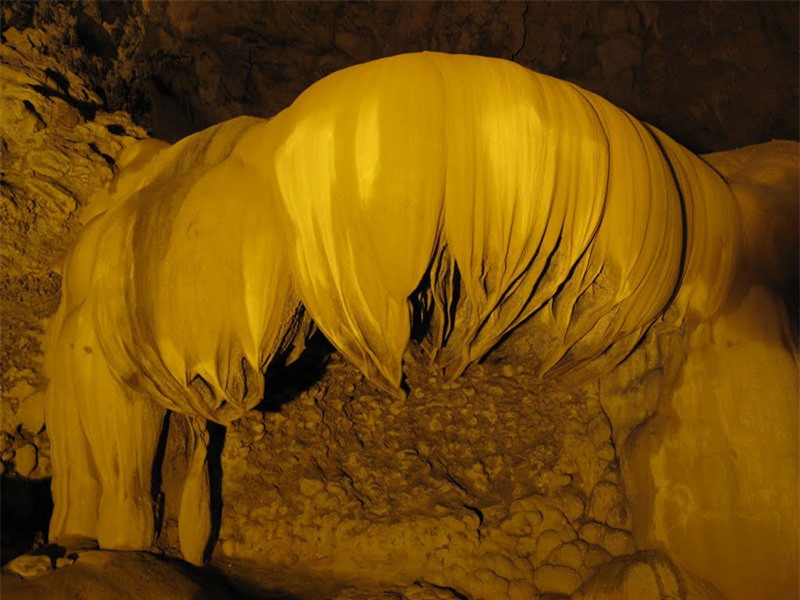 Động Ngao được phát hiện vào năm 1921. Tuy nhiên, mới tới năm 1996 động mới được đưa vào khai thác du lịch.Ảnh: Ngọc Viên Nguyễn.