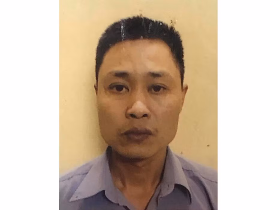  Hỏi đường không được, quay ra chém người dân: Nguyễn Đức Cường (40 tuổi, trú tại Bắc Ninh) cùng 2 người khác hỏi thăm đường về khu vực tổ Yên Hà, thị trấn Yên Viên, Hà Nội nhưng được anh N.T.A (46 tuổi, trú tại huyện Gia Lâm) trả lời là không biết, nhóm thanh niên quay sang đánh, chém nguy kịch nạn nhân. Ngày 5/6, Cường bị Công an huyện Gia Lâm tạm giữ để điều tra. 