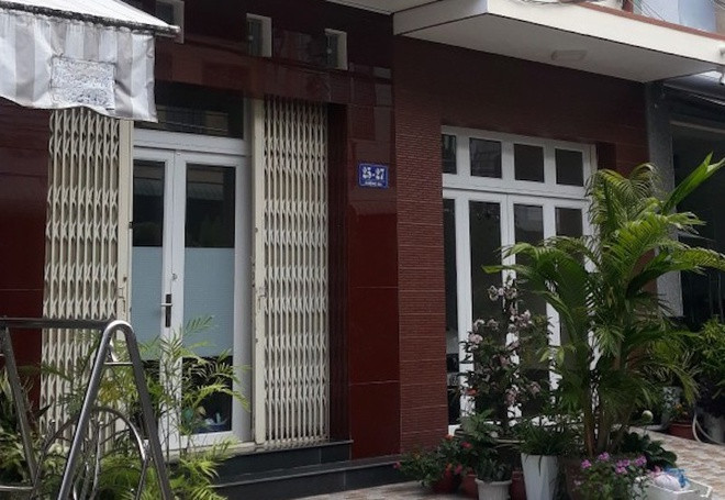  Khởi tố một cán bộ Cảng vụ hàng hải Cần Thơ: Ngày 5/6, Bộ Quốc phòng cho biết, vừa khởi tố bị can, cấm đi khỏi nơi cư trú và khám xét nơi ở của Phạm Hồ Hải, cán bộ Cảng vụ hàng hải Cần Thơ, điều tra về tội Sản xuất, buôn bán hàng giả. Trước khi bị khởi tố, ông Hải là trưởng khu vực Cảng vụ hàng hải Duyên Hải (đóng tại thị xã Duyên Hải, tỉnh Trà Vinh), trực thuộc Cảng vụ hàng hải Cần Thơ.