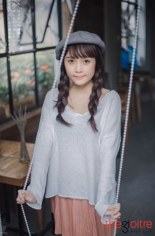 Nhưng cô nàng cho biết trở thành một giáo viên giỏi, được nhiều thế hệ học sinh biết tới là đích tới của Ngọc.