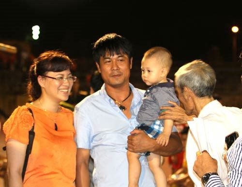 Vo HLV Huu Thang mo long sau chien thang cua DT Viet Nam