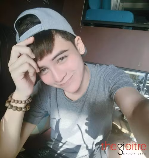 Sở thích của cậu bạn 10X này là ca hát, đi du lịch đặc biệt là những nơi có biển.