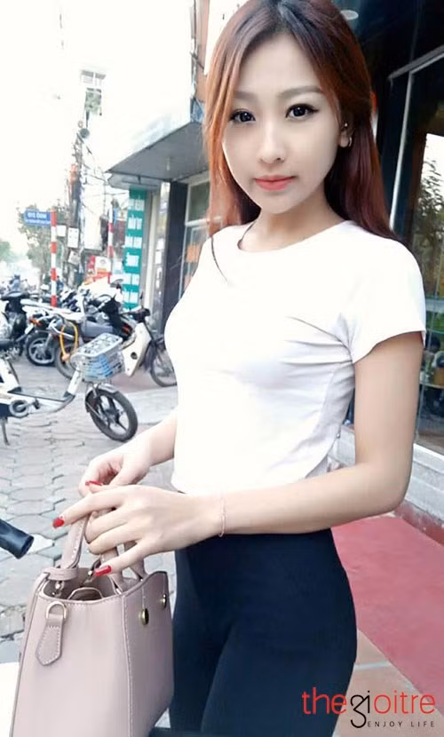 Vẻ ngoài dễ thương của Yến rất dễ chiếm trọn tình cảm của người đối diện. Dù được nhiều chàng trai săn đón nhưng hiện tại cô nàng vẫn chưa có người yêu. “ Mình chỉ muốn chuyên tâm vào việc học tập để thực hiện những dự định cho tương lai cũng như chờ thời điểm thích hợp để bắt đầu một mối quan hệ nghiêm túc, lâu dài”- Yến khẳng định.