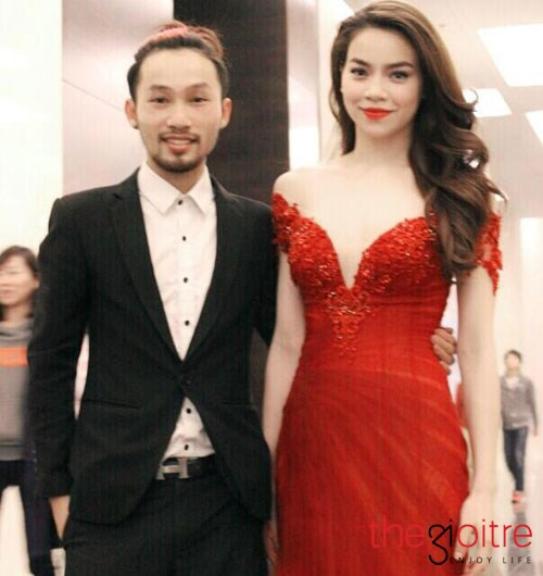 Với vẻ ngoài đầy nam tính, cùng gu thời trang sành điệu, ông chủ điển trai này khiến nhiều người nhầm lẫn là một ngôi sao điện ảnh của đất nước mặt trời mọc. Tài giỏi và thành đạt, Nguyễn Quốc Đức có một lượng fan hùng hậu lên tới gần nửa triệu người theo dõi.